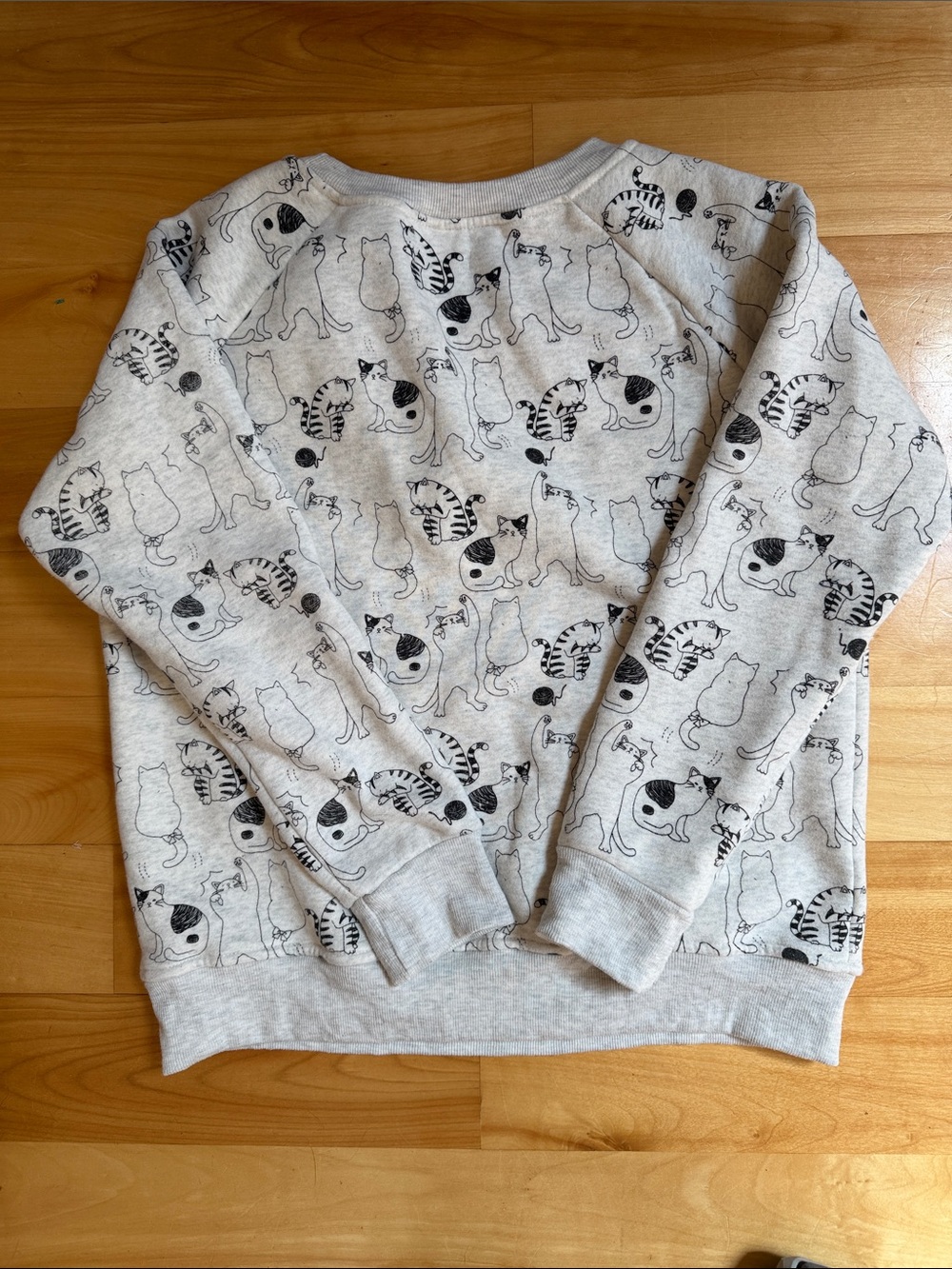 Sweatshirt with cat pattern - Picture 4 of 4
